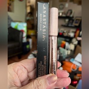 Anastasia Beverly Hills Brow Genius Brow Serum.  New In Box!